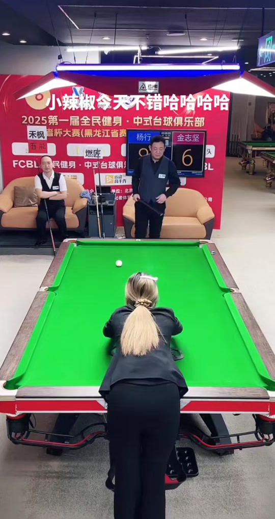 选手们精湛的技艺获得裁判一致好评，表现亮眼